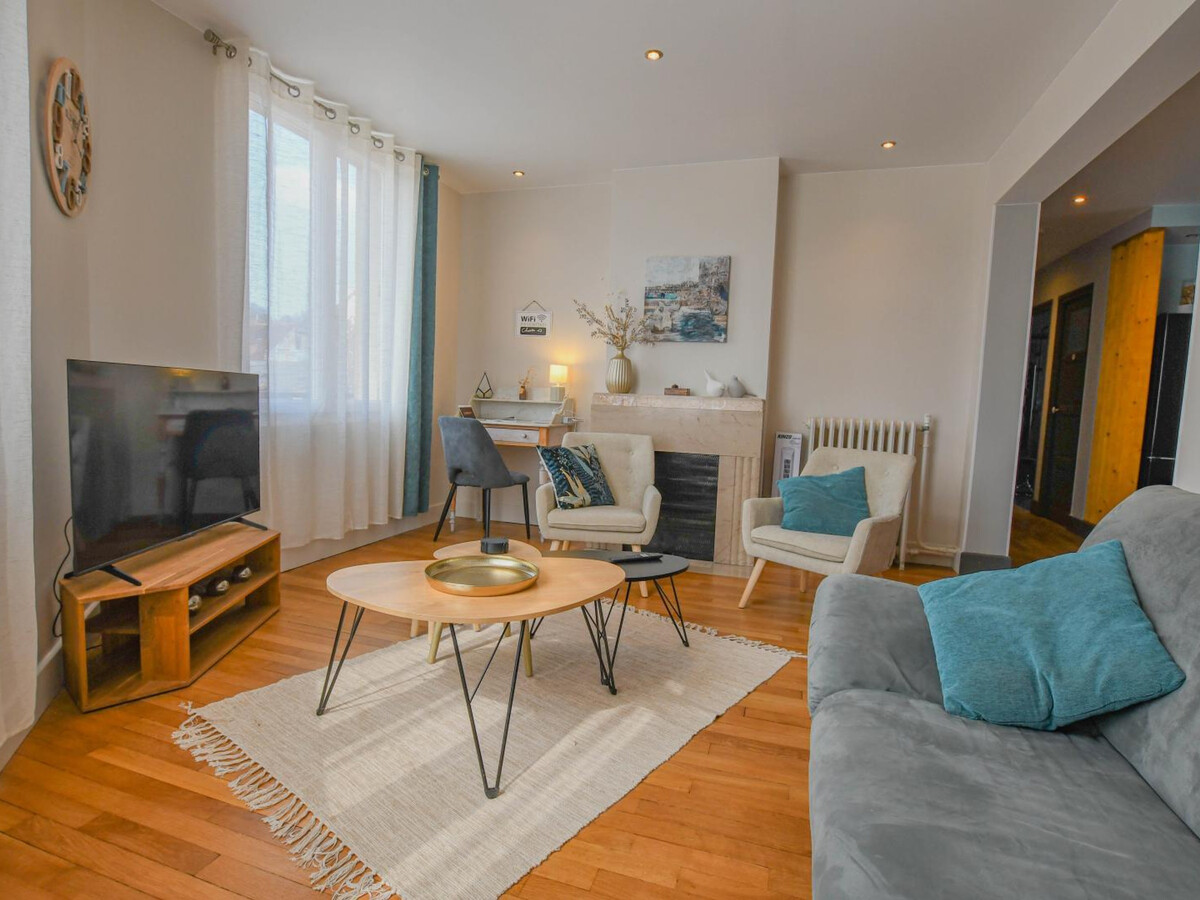 Gîte familial Bar-sur-Seine, parking privé et cour - Photo 2