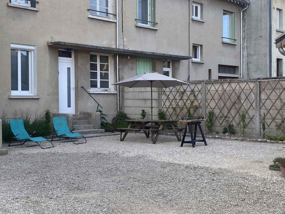Gîte familial Bar-sur-Seine, parking privé et cour - Photo 23