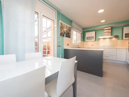 Maison Méditerranéenne : 3 chambres, Piscine Privée & Wifi à Pineda de Mar - Photo 10