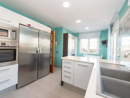 Maison Méditerranéenne : 3 chambres, Piscine Privée & Wifi à Pineda de Mar - Photo 12