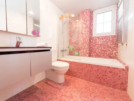 Maison Méditerranéenne : 3 chambres, Piscine Privée & Wifi à Pineda de Mar - Photo 21