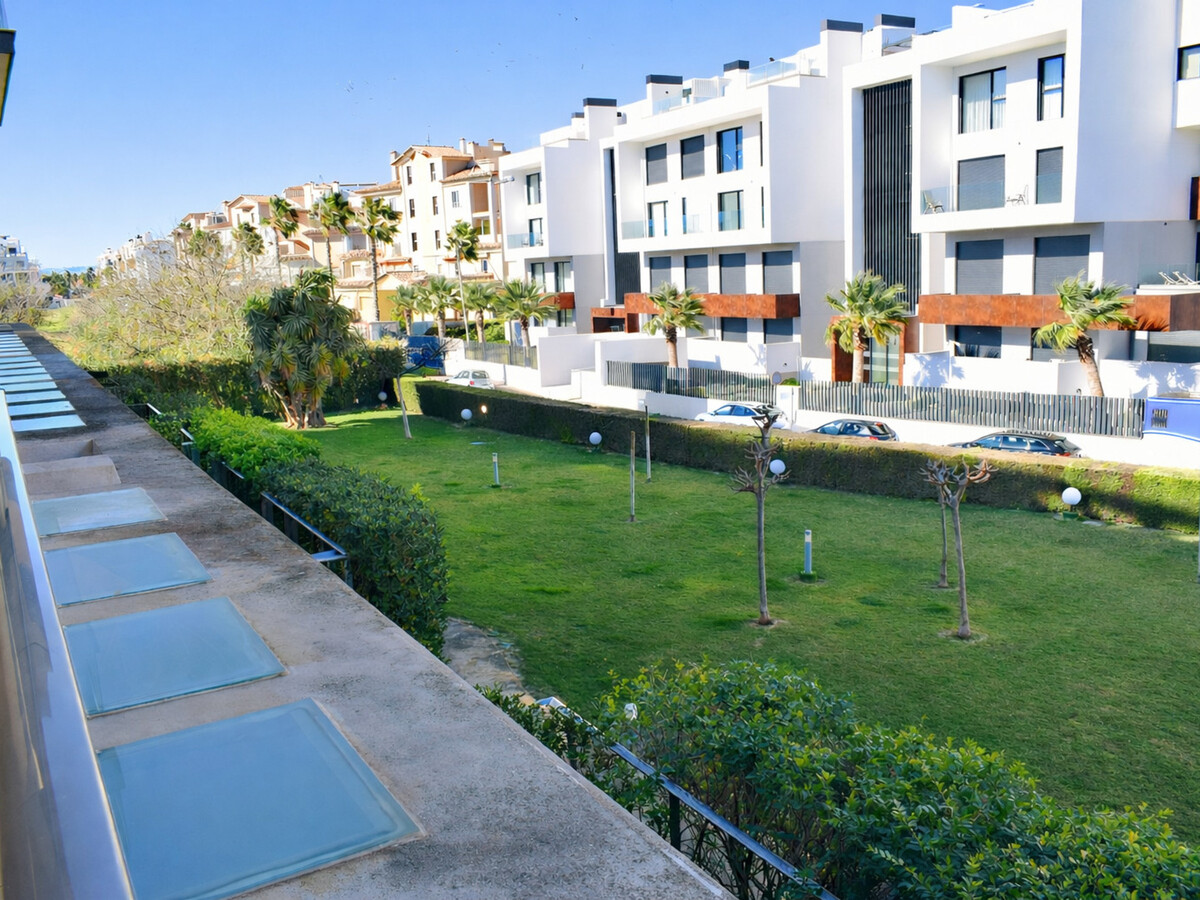 Appartement 53m² terrasse privée - Oliva Nova - Photo 7