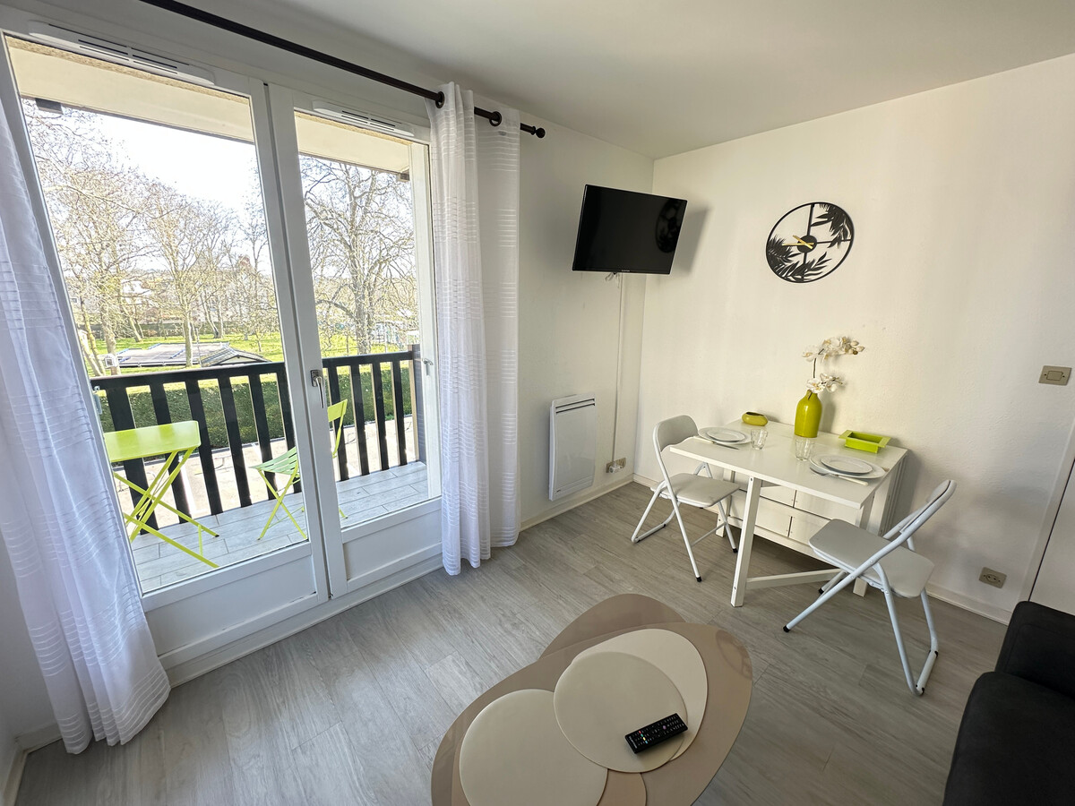 Appartement 2 pièces Cabourg, balcon face mer - Photo 2