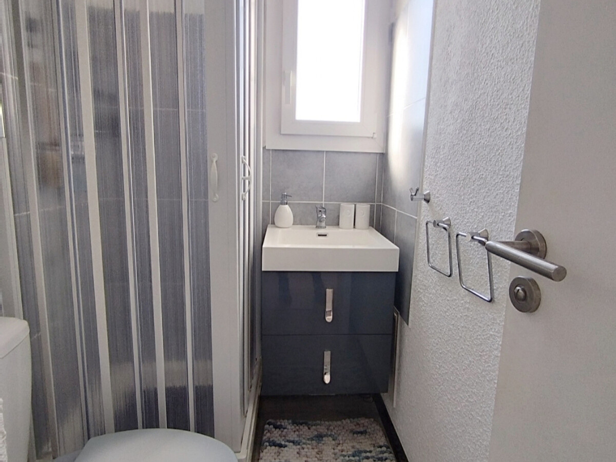 T2 rénové vue mer avec balcon, St-Pierre-La-Mer - Photo 13