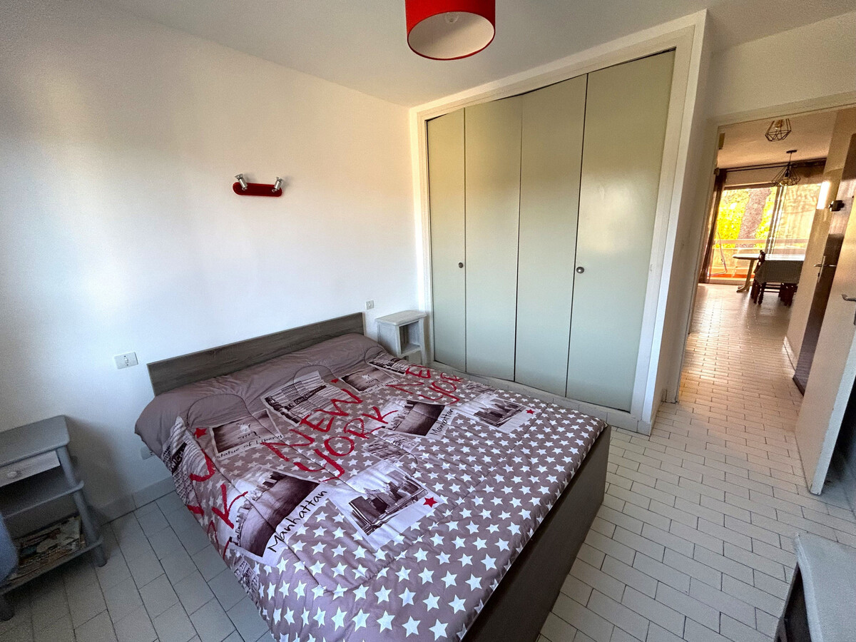 Appartement 1er étage à 60m de la plage, parking privé - Photo 7