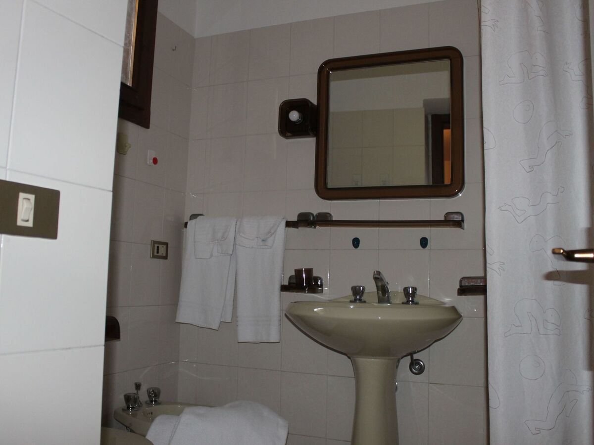 Appartement 2 chambres vue lac et plage privée - Photo 10