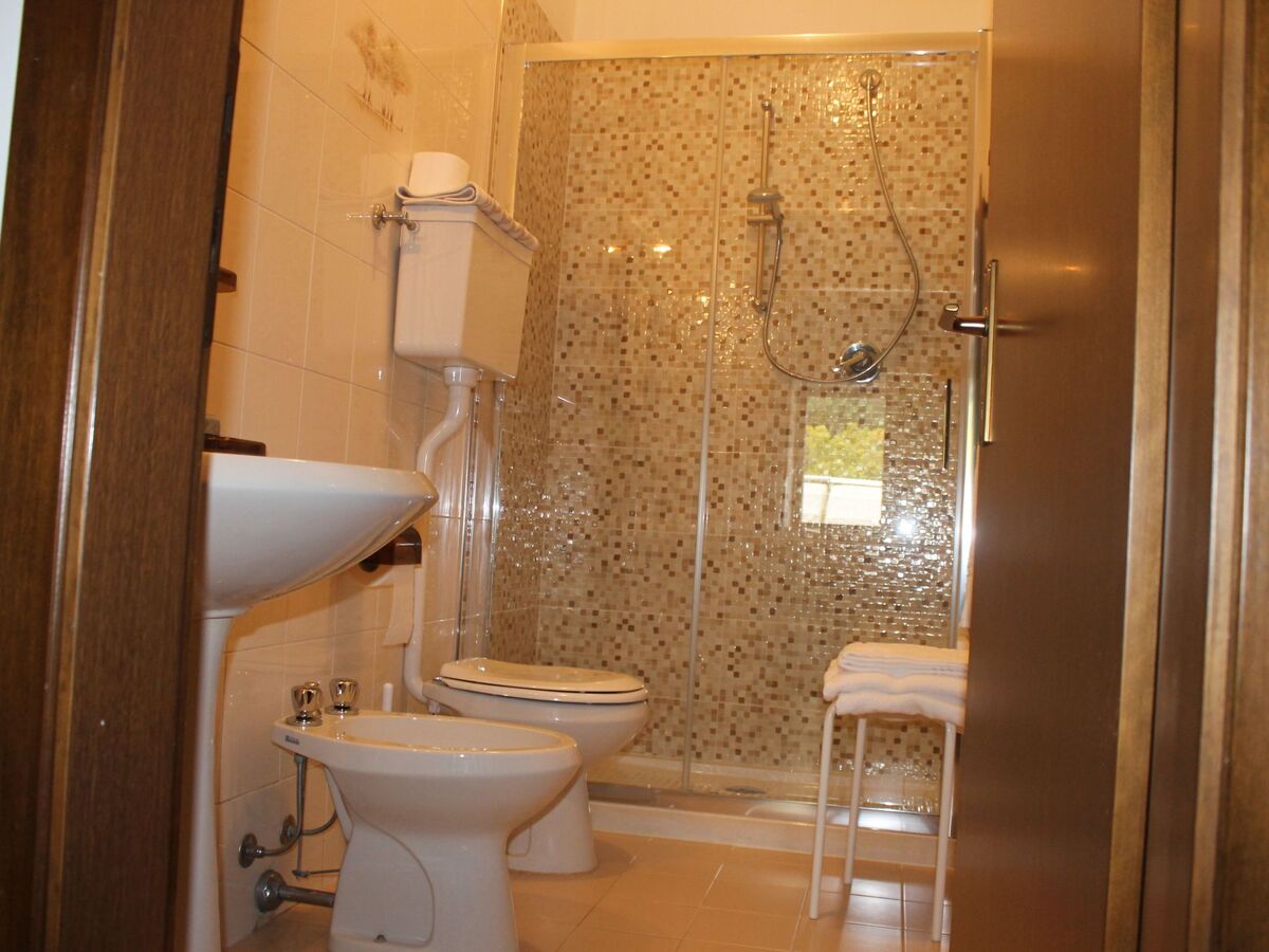 Appartement 2 chambres vue lac et plage privée - Photo 12