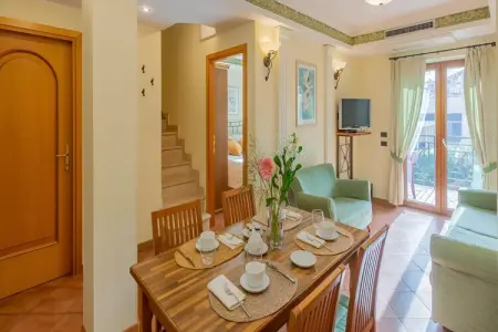 Quadrilocale vista giardino 217 - 5 pax, Superbe villa romaine pour 5 personnes - Photo 3