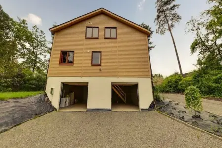 Location maison à Barvaux, Chalet de luxe avec sauna en forêt