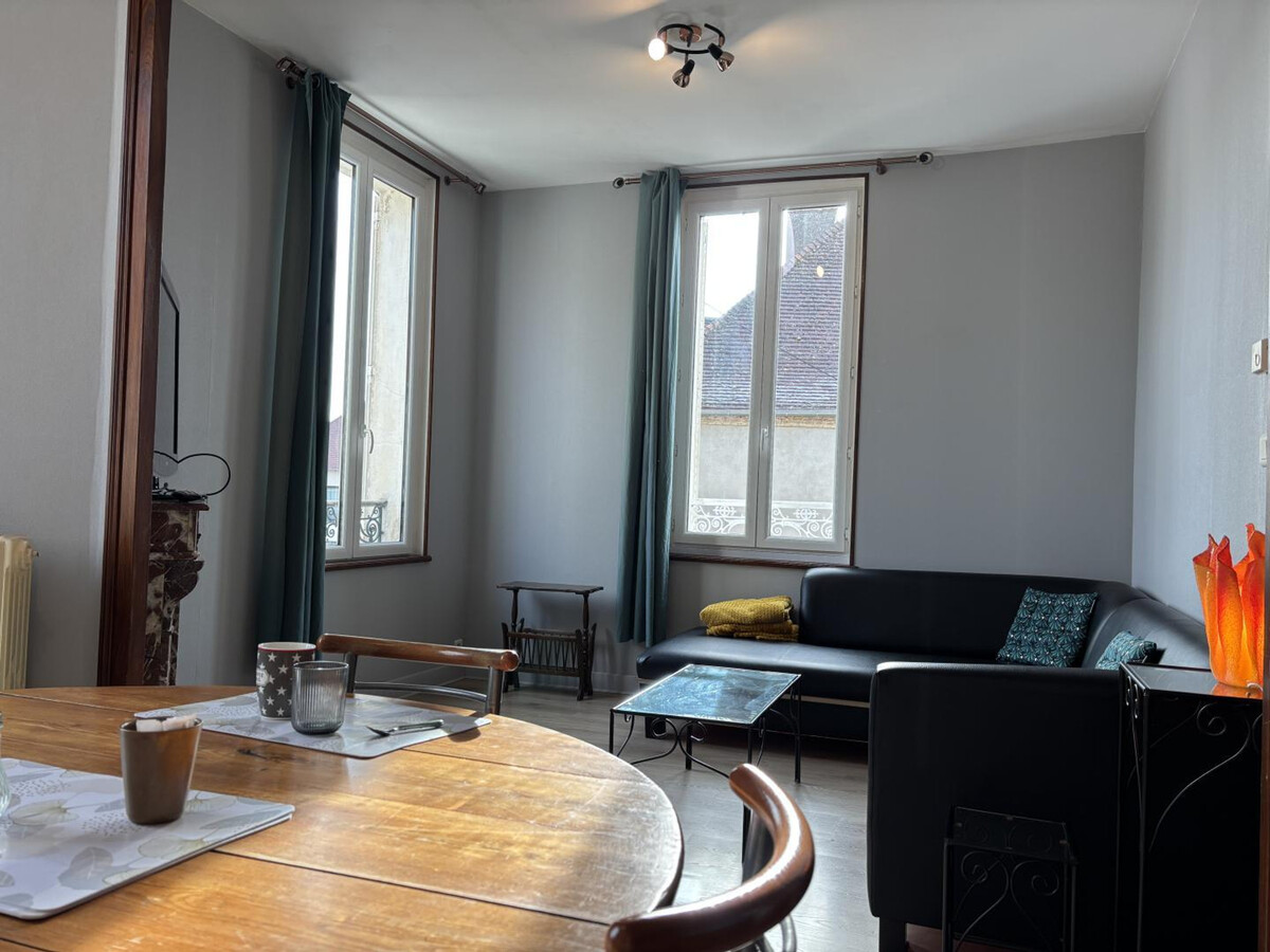 Le Nid de la route Bleue – Gîte 2 pers. à Saint-Gérand-le-Puy - Photo 2