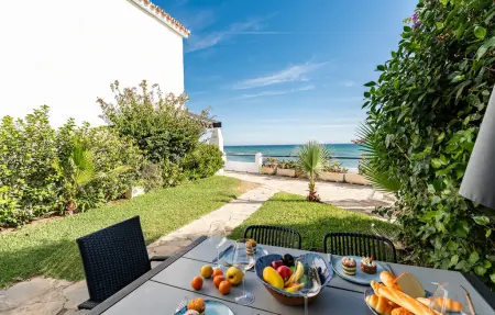 Faro's Beachfront House, Location Maison 4 personnes à Mijas - Photo 1