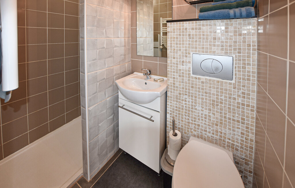 Maison avec piscine partagée à Taillades - Photo 10