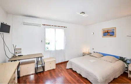 Maison 5 chambres piscine à Laroque des Albères : photo 14
