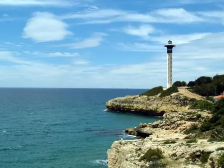Villa élégante à Torredembarra avec vue sur mer - Photo 2