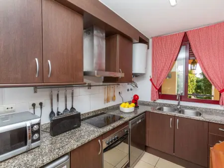 Vila Romana – Appartement 2 ch, piscine à 1 km de la mer : photo 9
