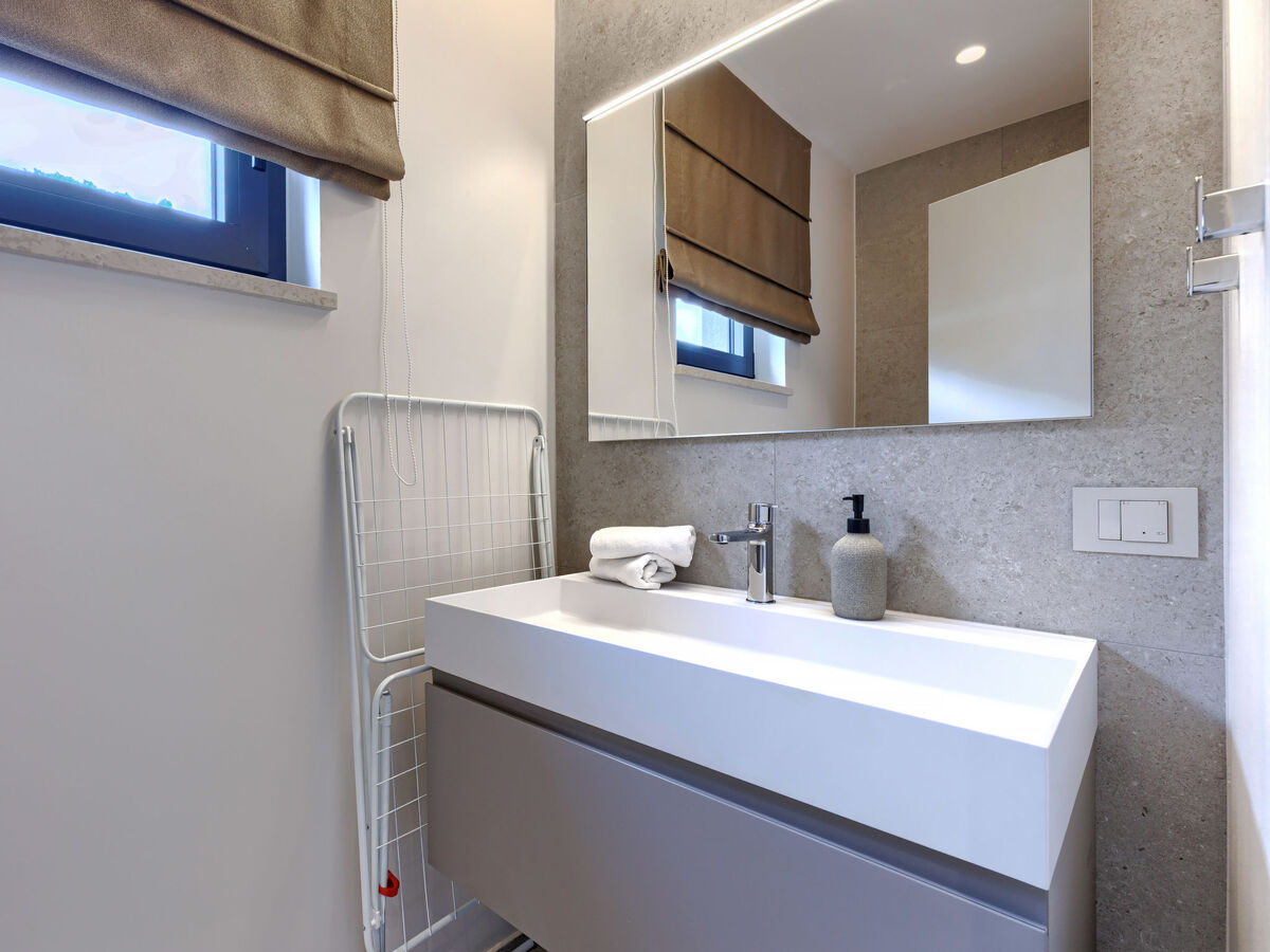 Villa Sola – 5 chambres, piscine privée à Tinjan - Photo 8