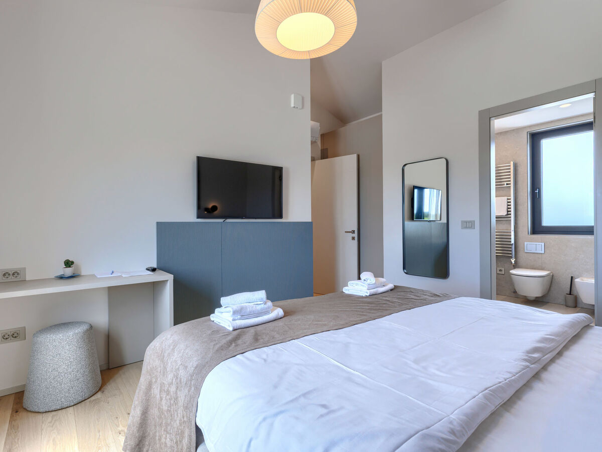 Villa Sola – 5 chambres, piscine privée à Tinjan - Photo 23