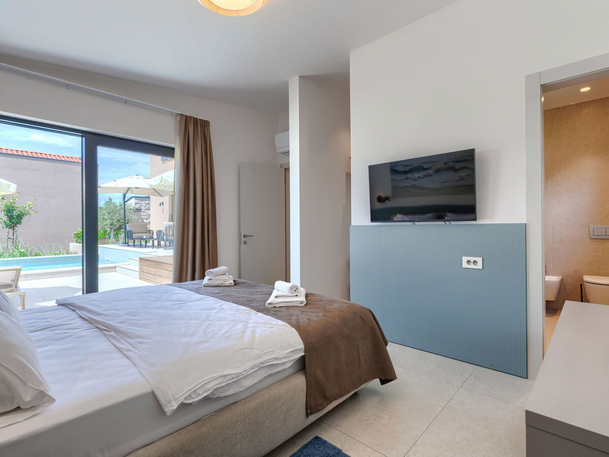 Villa Sola – 5 chambres, piscine privée à Tinjan - Photo 32