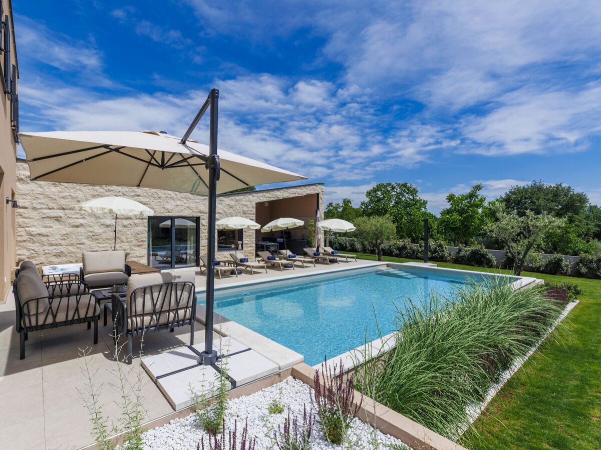 Villa Sola – 5 chambres, piscine privée à Tinjan - Photo 46