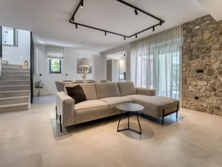 Villa Dream, piscine privée et vue mer à Dobrinj : photo 4