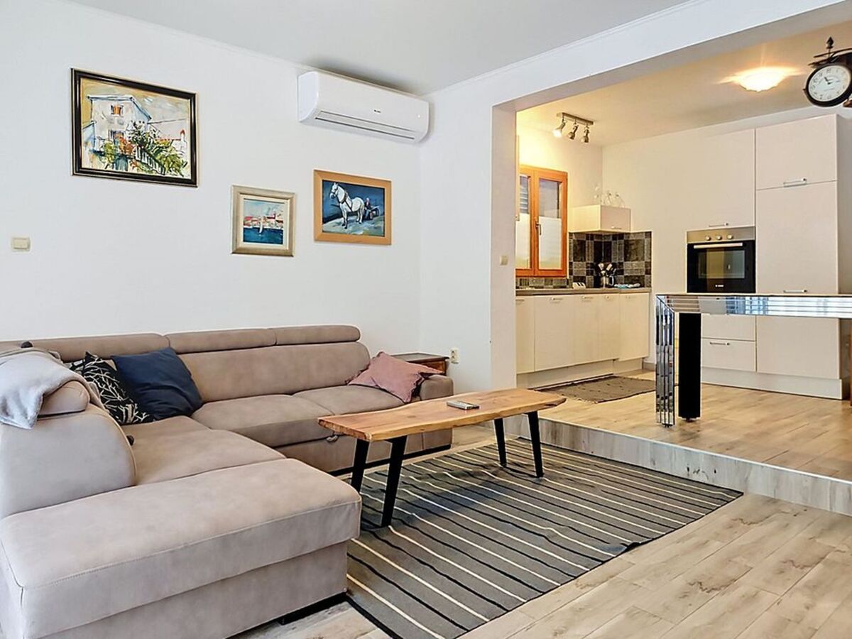 Maison Lino avec piscine privée à Dugopolje - Photo 9