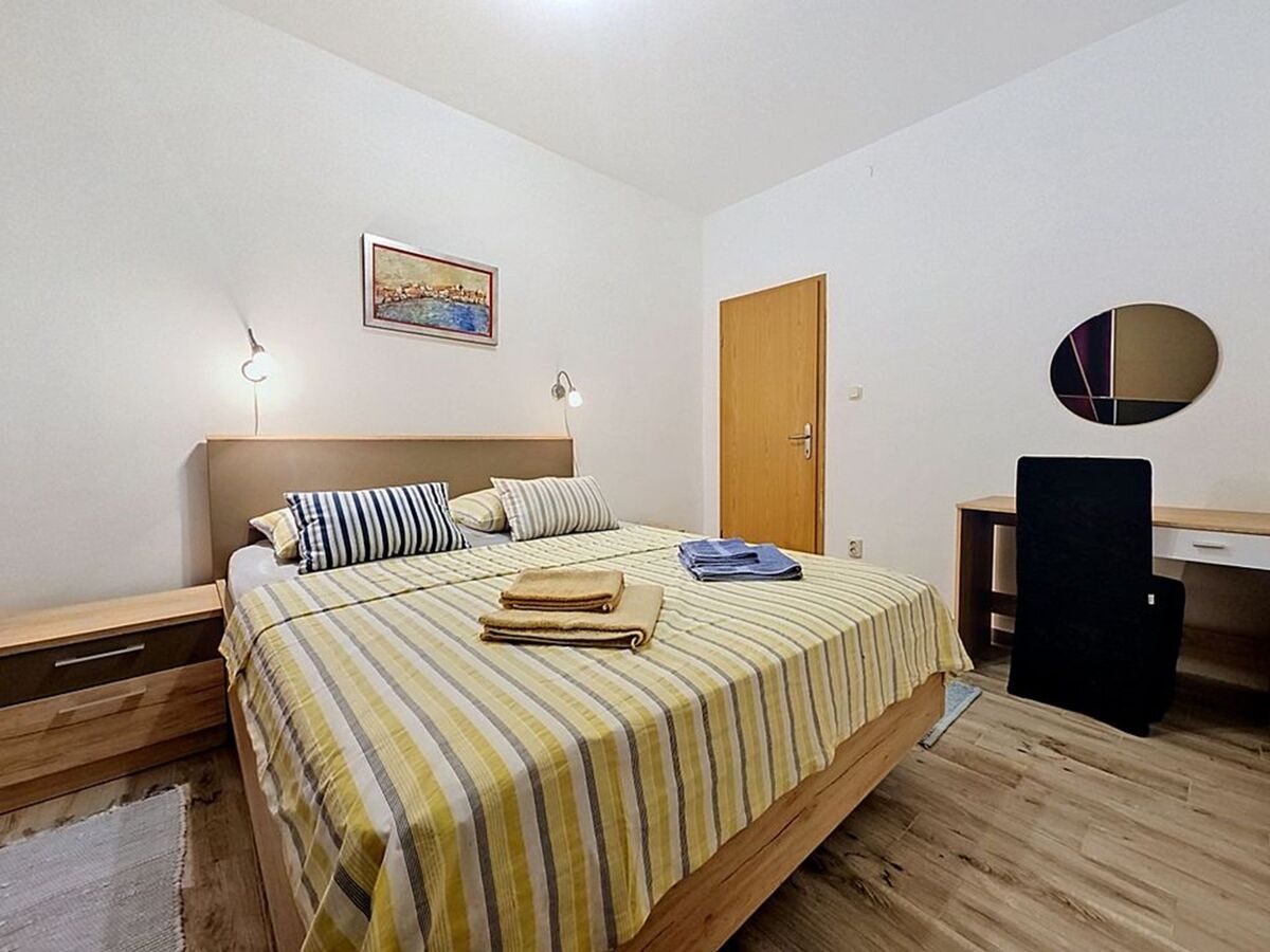 Maison Lino avec piscine privée à Dugopolje - Photo 12