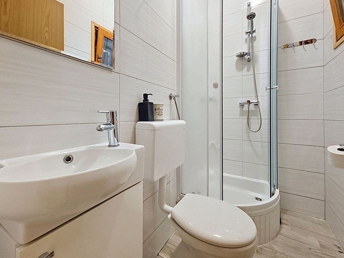 Maison Lino avec piscine privée à Dugopolje - Photo 14