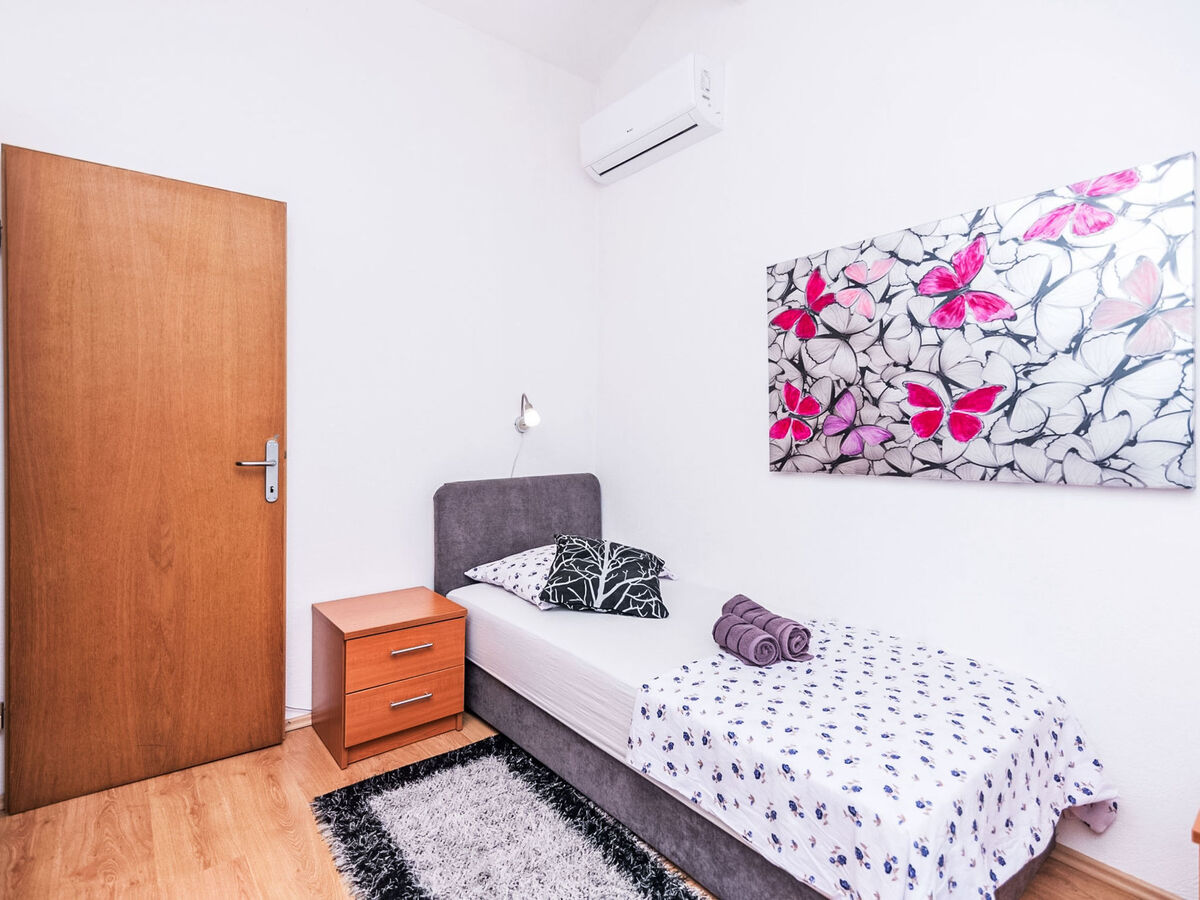 Maison Lino avec piscine privée à Dugopolje - Photo 24