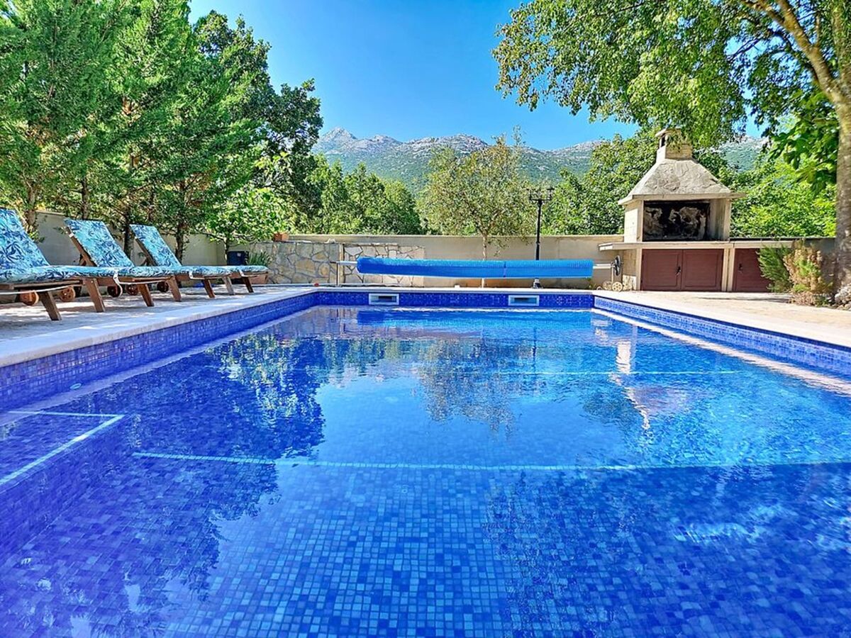 Maison Lino avec piscine privée à Dugopolje - Photo 36