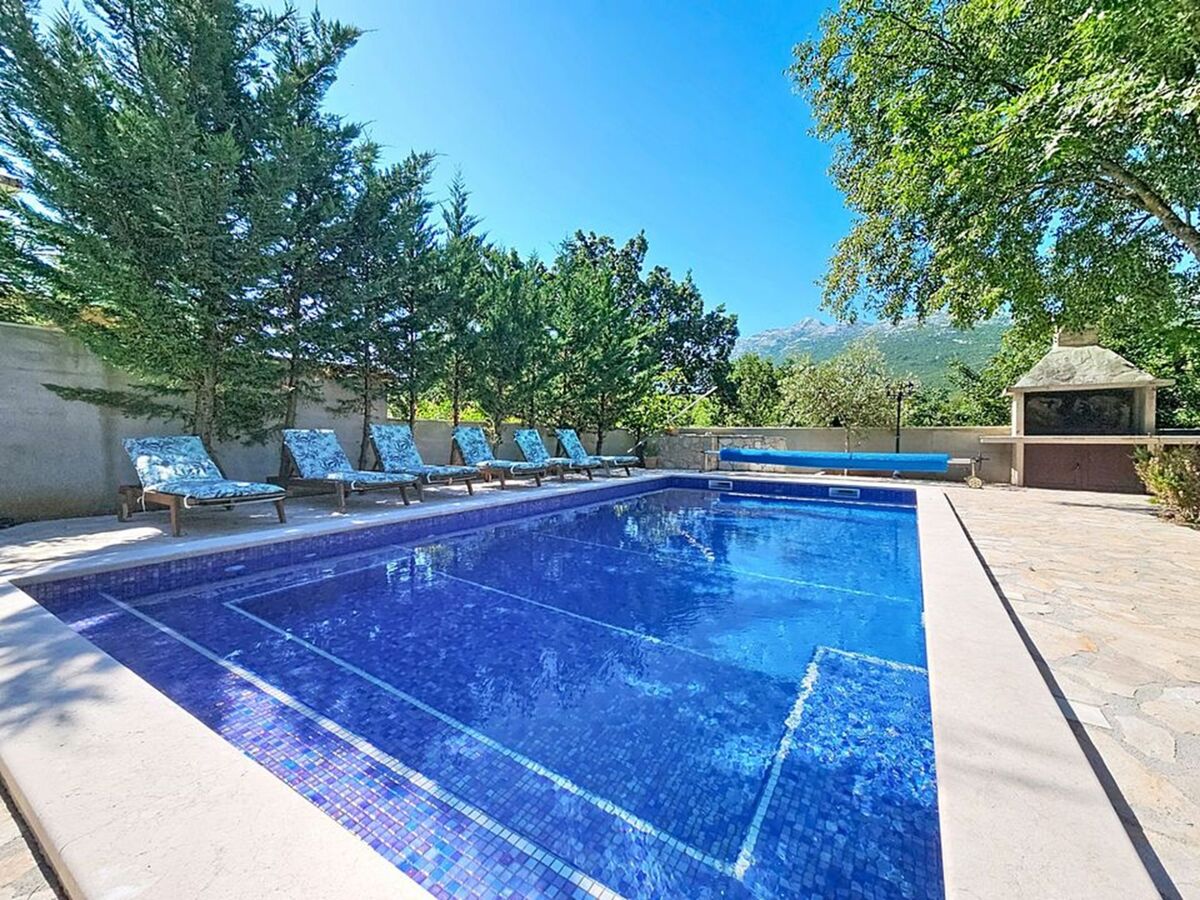 Maison Lino avec piscine privée à Dugopolje - Photo 37