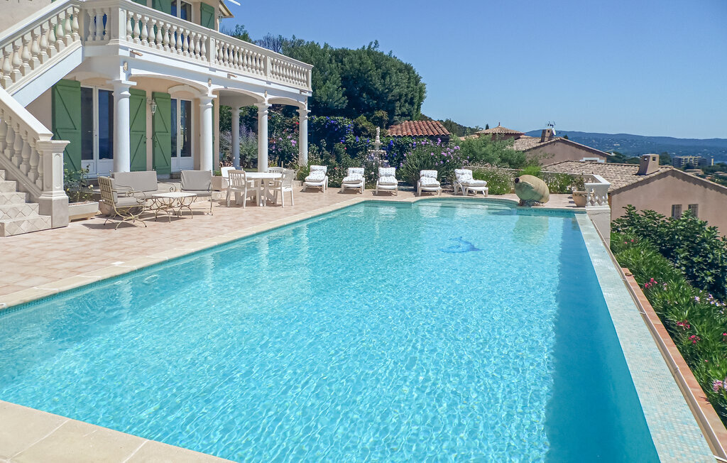 Villa avec piscine et vue mer à Cavalaire - Photo 10