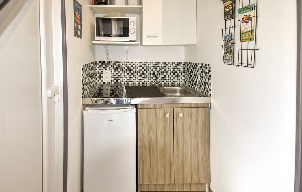 Maison avec piscine partagée à Taillades - Photo 11