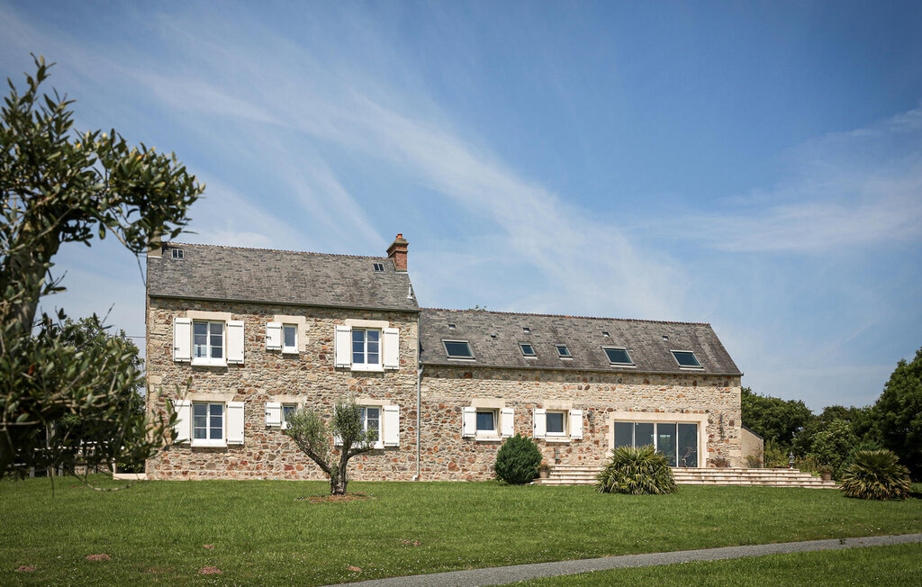 Ancienne ferme en pierre avec vue mer à Crasville - Photo 1