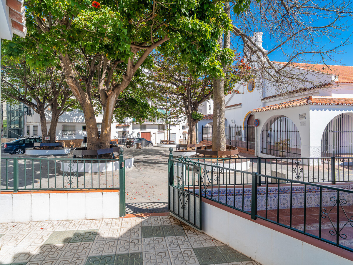 Maison 200 m² avec terrasse rooftop, centre Nerja - Photo 31