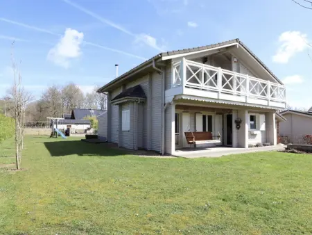 Chalet Myrabelle en bordure de forêt à Biron, pour 8 personnes : photo 8