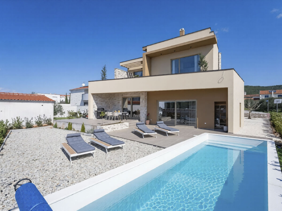 Villa Nikoleta avec piscine privée à Tribunj - Photo 1