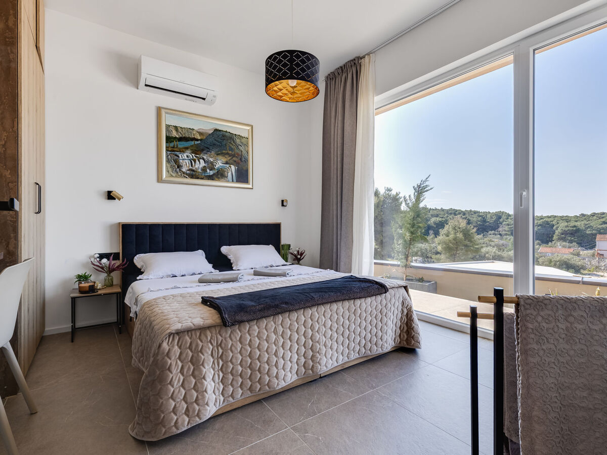 Villa Nikoleta avec piscine privée à Tribunj - Photo 18
