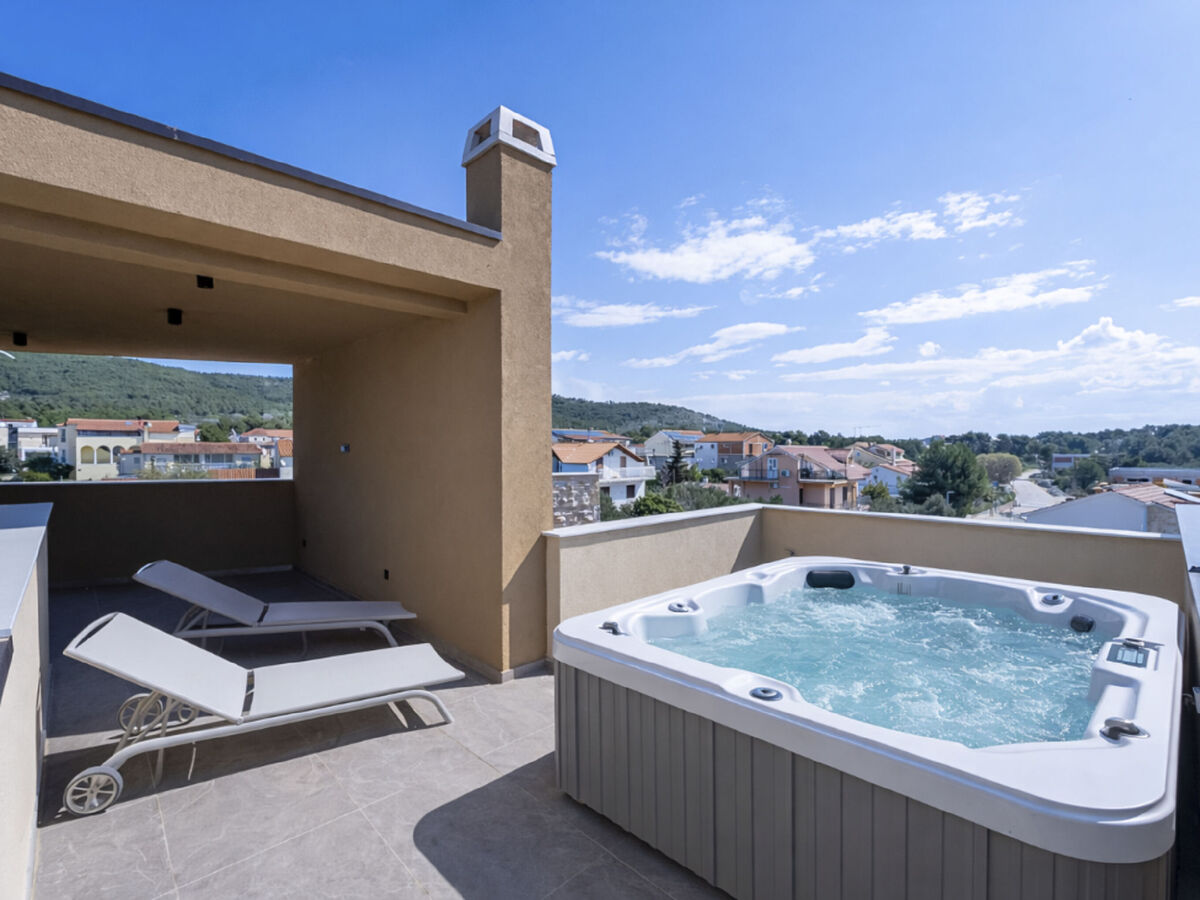Villa Nikoleta avec piscine privée à Tribunj - Photo 26
