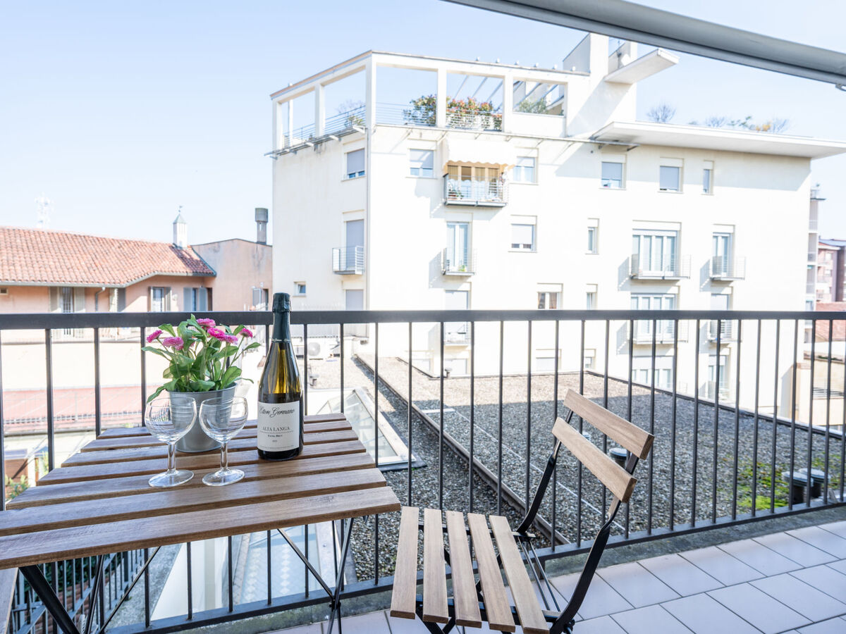 Domus Talenti – Studio moderne au cœur d'Alba - Photo 1