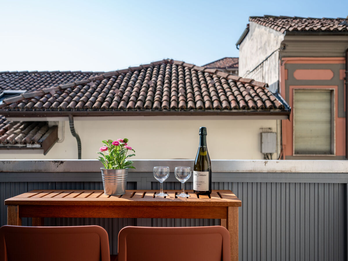 Domus Talenti – Studio moderne au cœur d'Alba - Photo 1