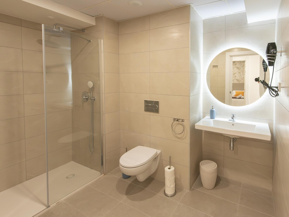 Appartement moderne ALAIA ROOMS au cœur de Logroño - Photo 15