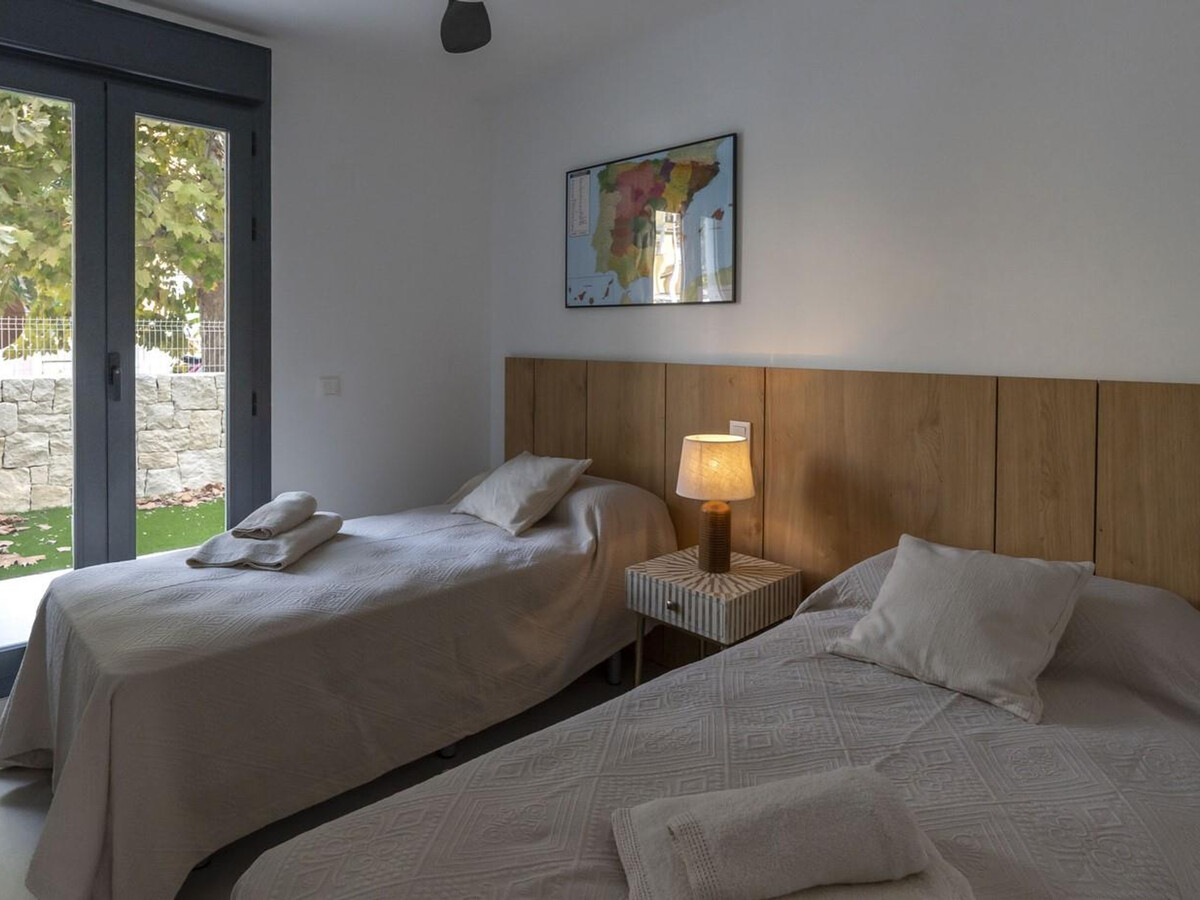 Appartement 4 pers. à 200 m de la plage, piscine commune - Photo 12
