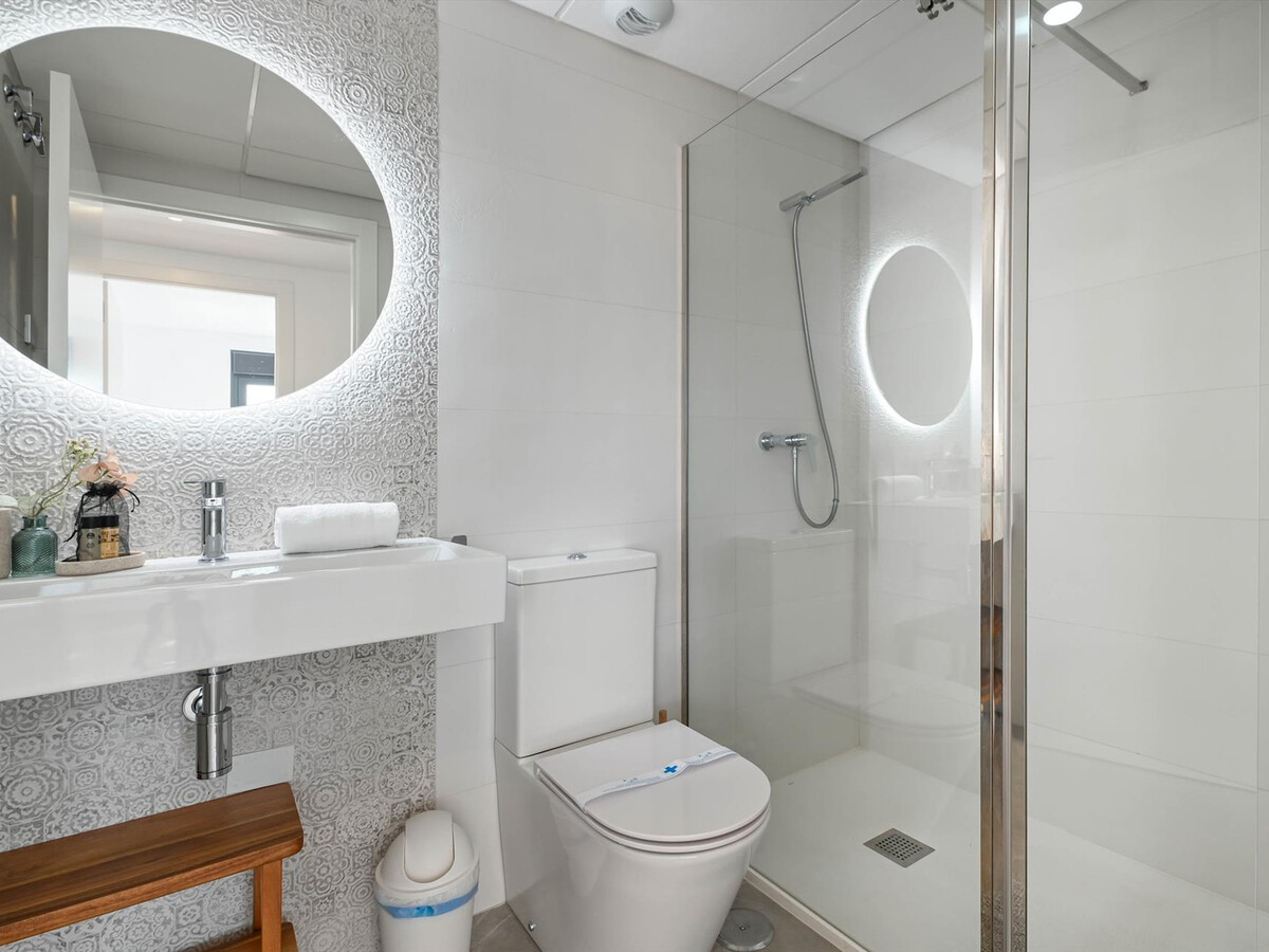 Penthouse moderne Jávea, piscine lagon et terrasse toit - Photo 10