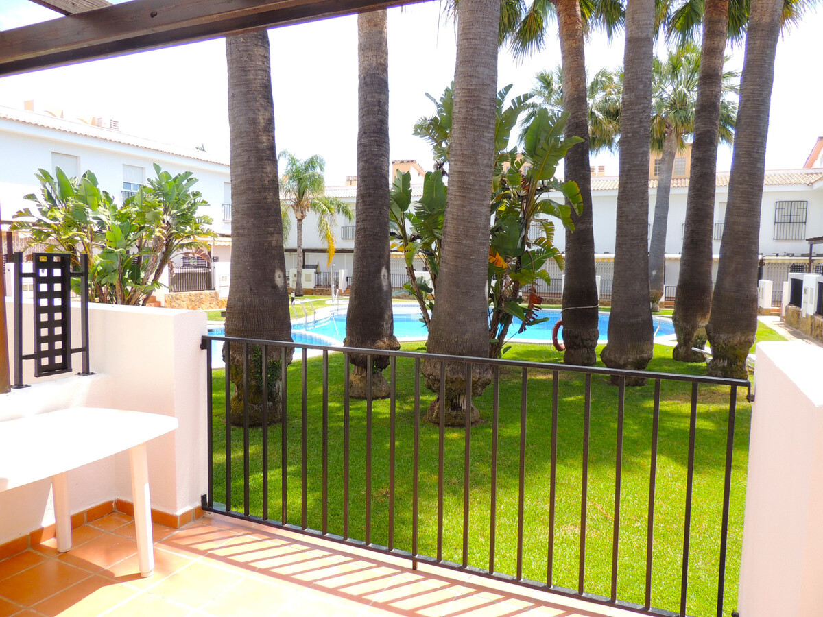 Maison mitoyenne 6 pers. avec terrasse et piscine - Photo 4