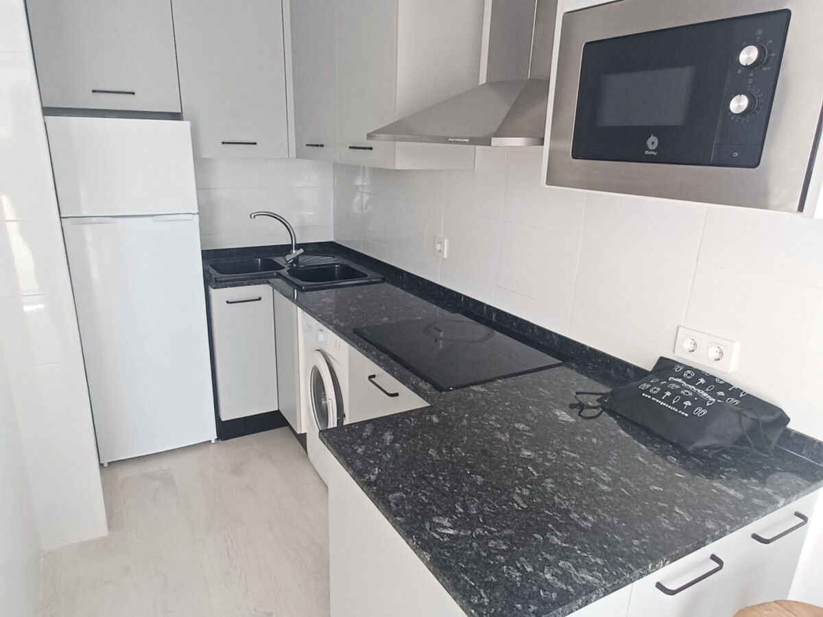 Appartement 40m² à Peñíscola, balcon et piscine été - Photo 5