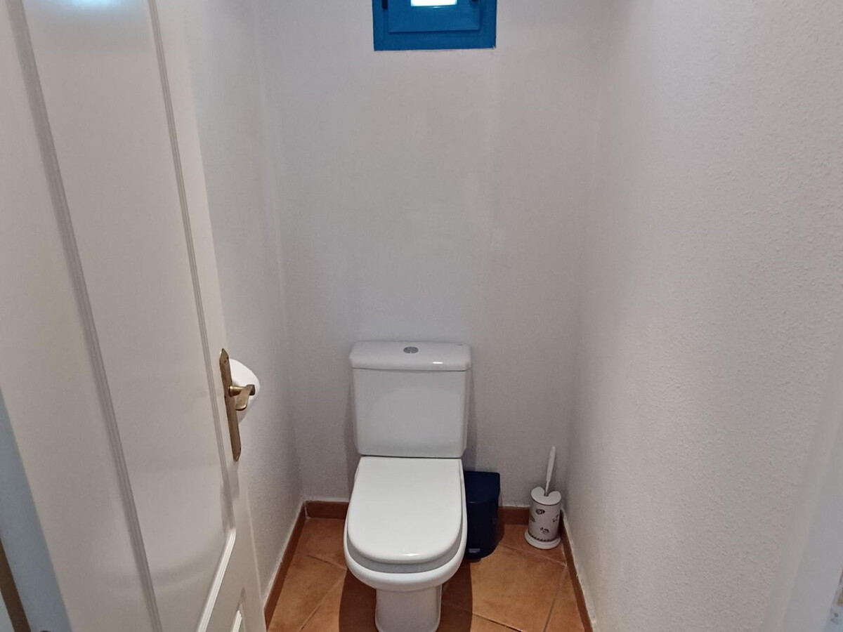 Appartement 3 ch, 130 m², piscine chauffée toute l'année - Photo 12