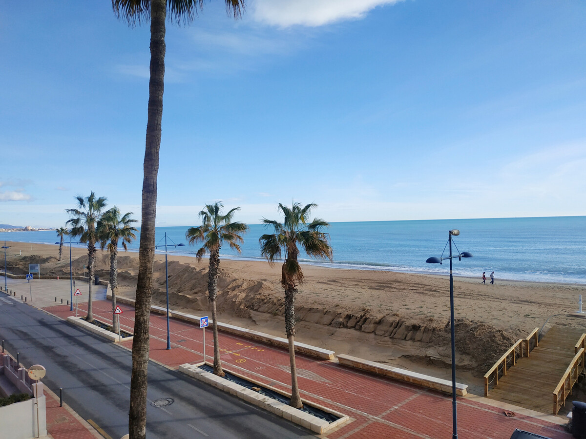 Appartement 3 chambres en 1ère ligne de plage à Peñíscola - Photo 15