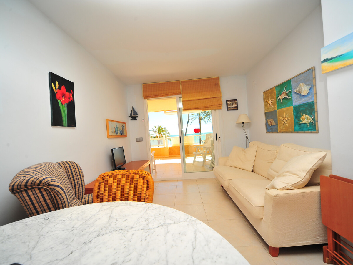 Appartement 4 pers. à 50m de la plage, piscine et parking - Photo 3