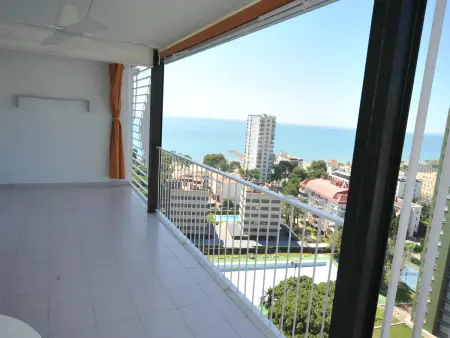Location appartement à Benicàssim, Appartement à Benicàssim avec piscine et animaux admis, 3 chambres, jusquà 8 personnes