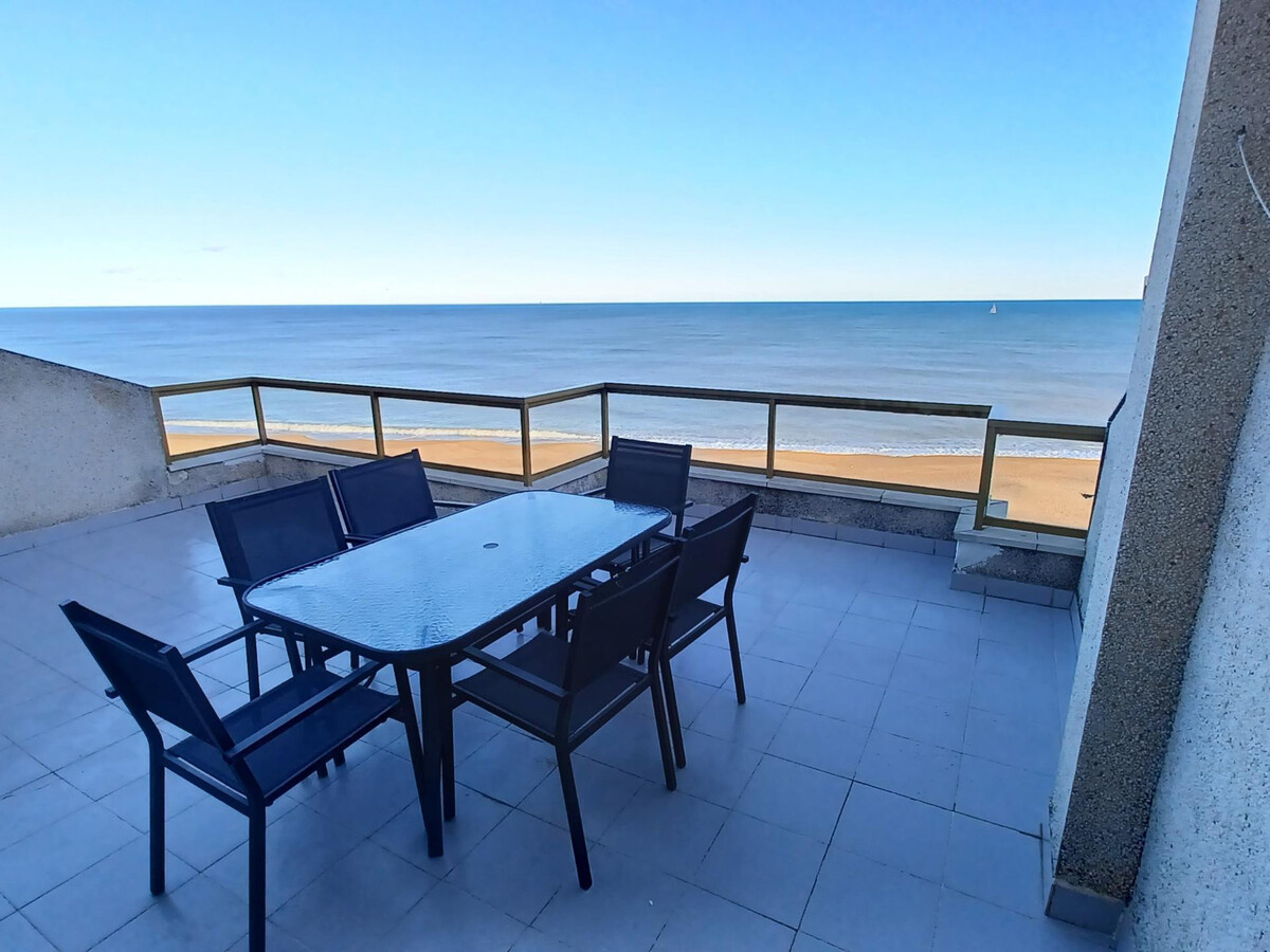 Appartement 5 pers. à 30m de la plage, terrasse et parking - Photo 9